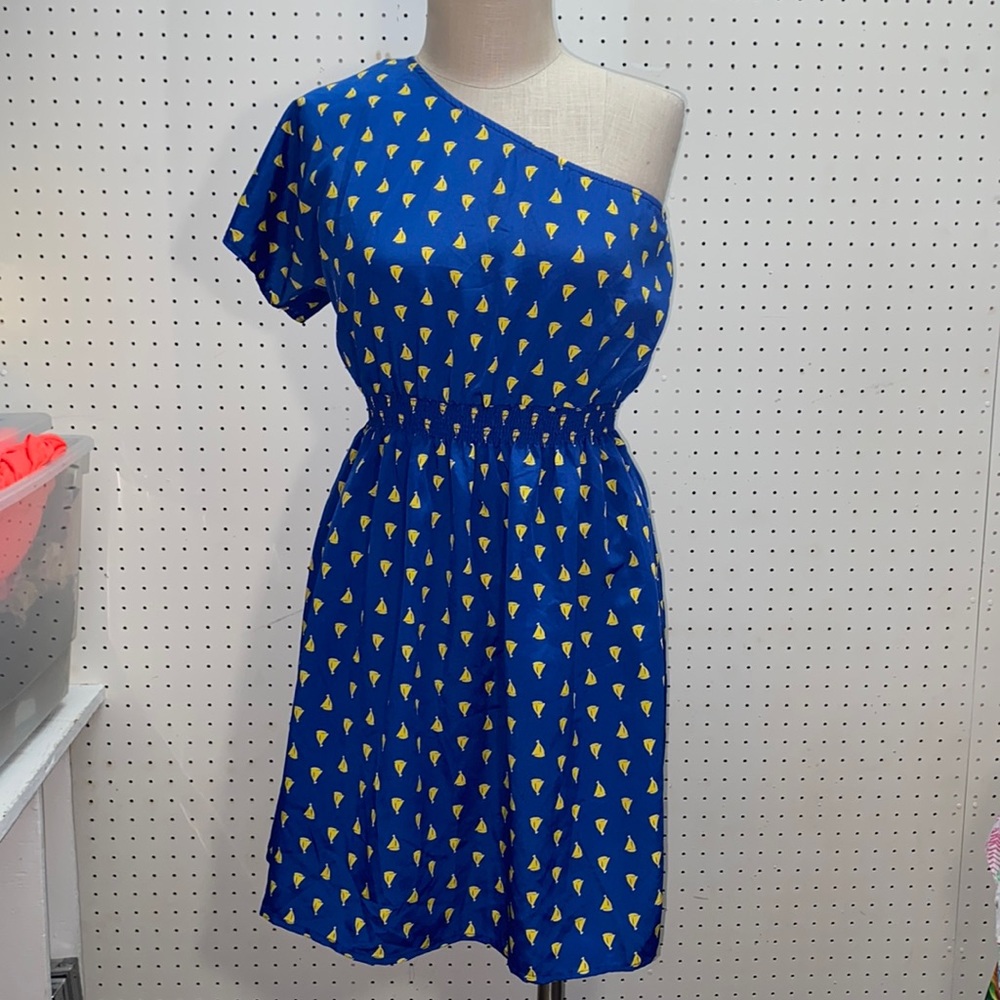 NWT Francesca’s Collection One Shoulder Yellow Sailboat Small Blue Dress